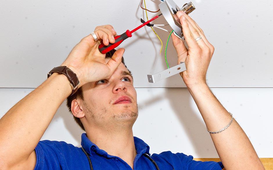 électricien en urgence Paris 12